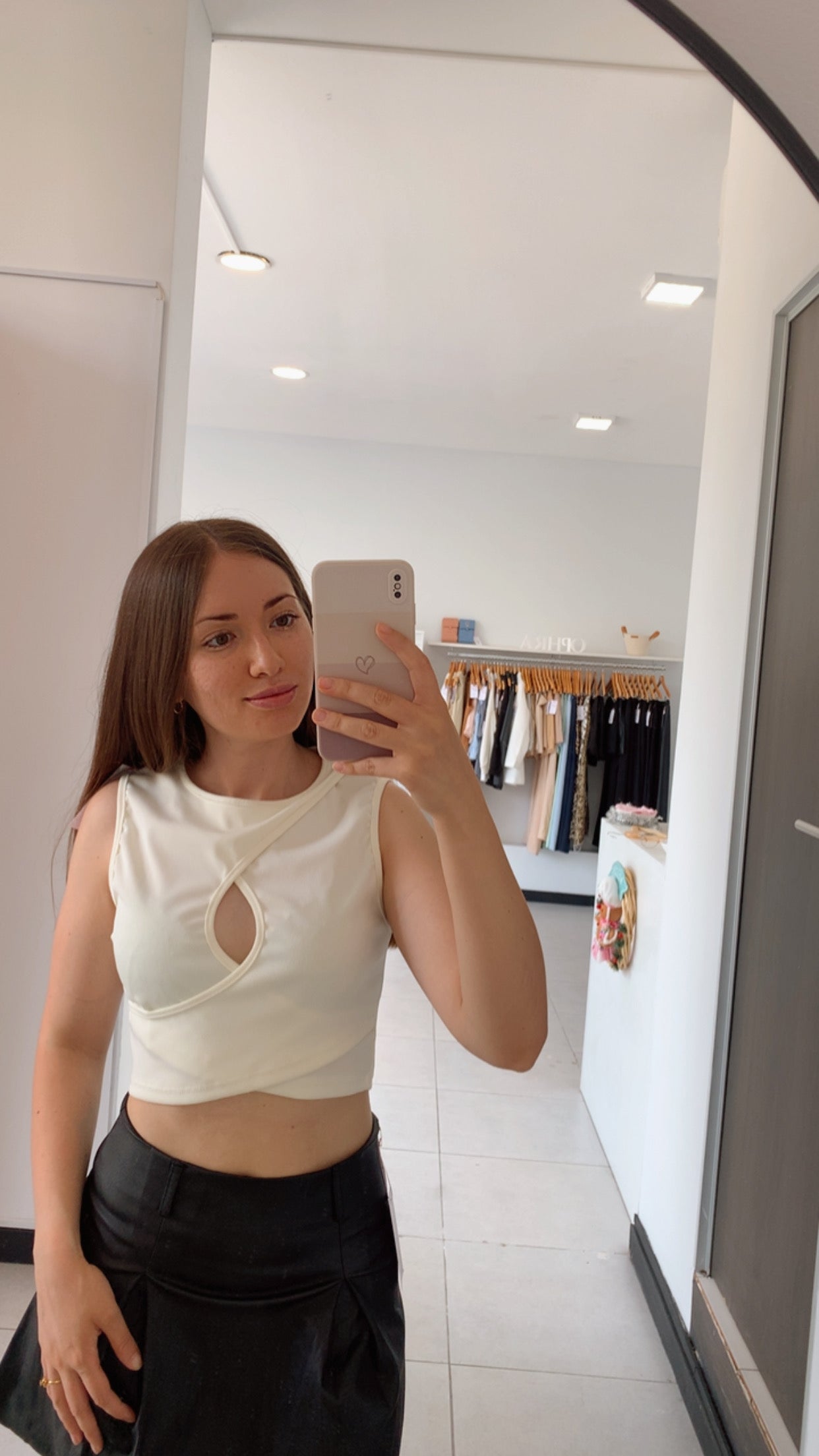 RE136 Top ojal central