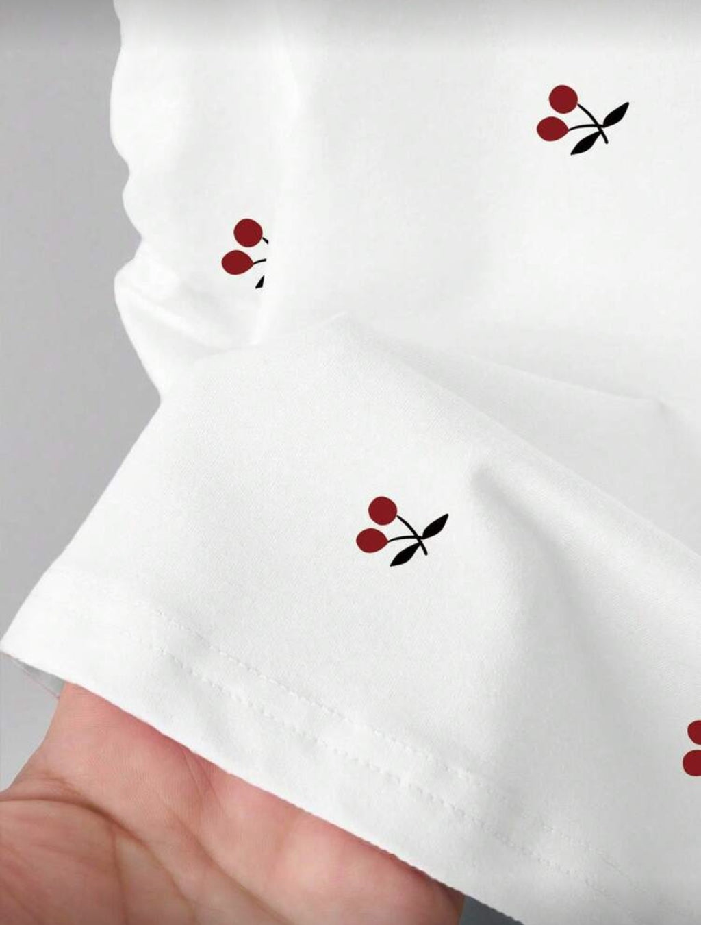 RE102 Remera cerezas